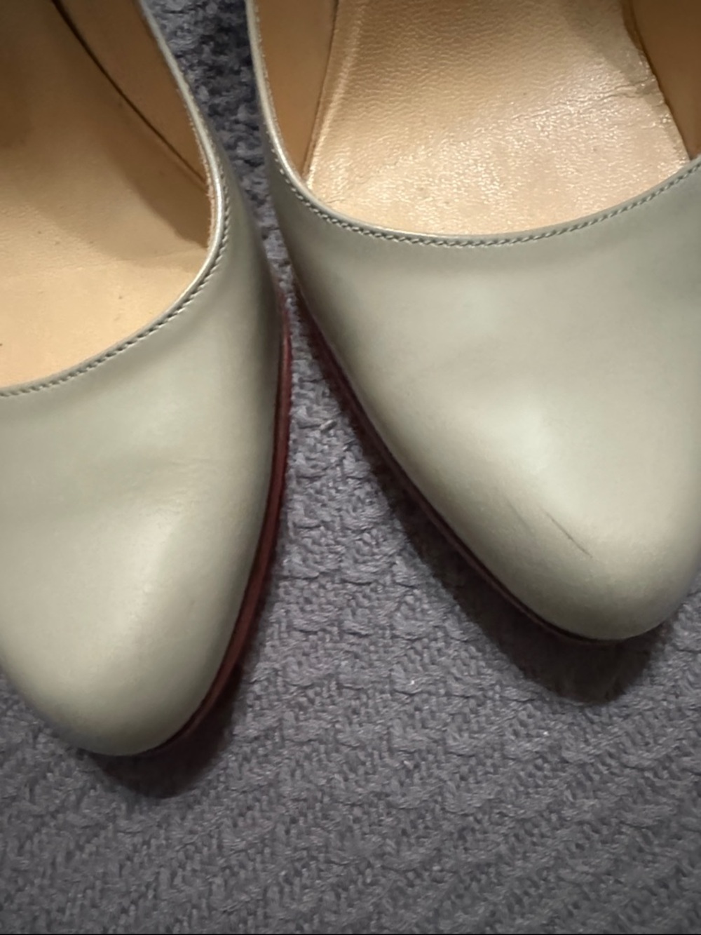 Christian Louboutin Pigalle heels - Picture 8 of 9